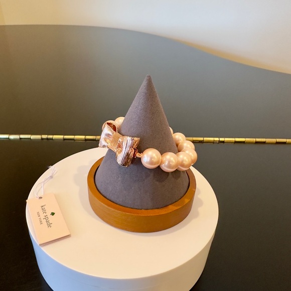 NWT Luxury authentic Minimalist Kate Spade chunky pearl bow statement bracelet - Picture 11 of 17